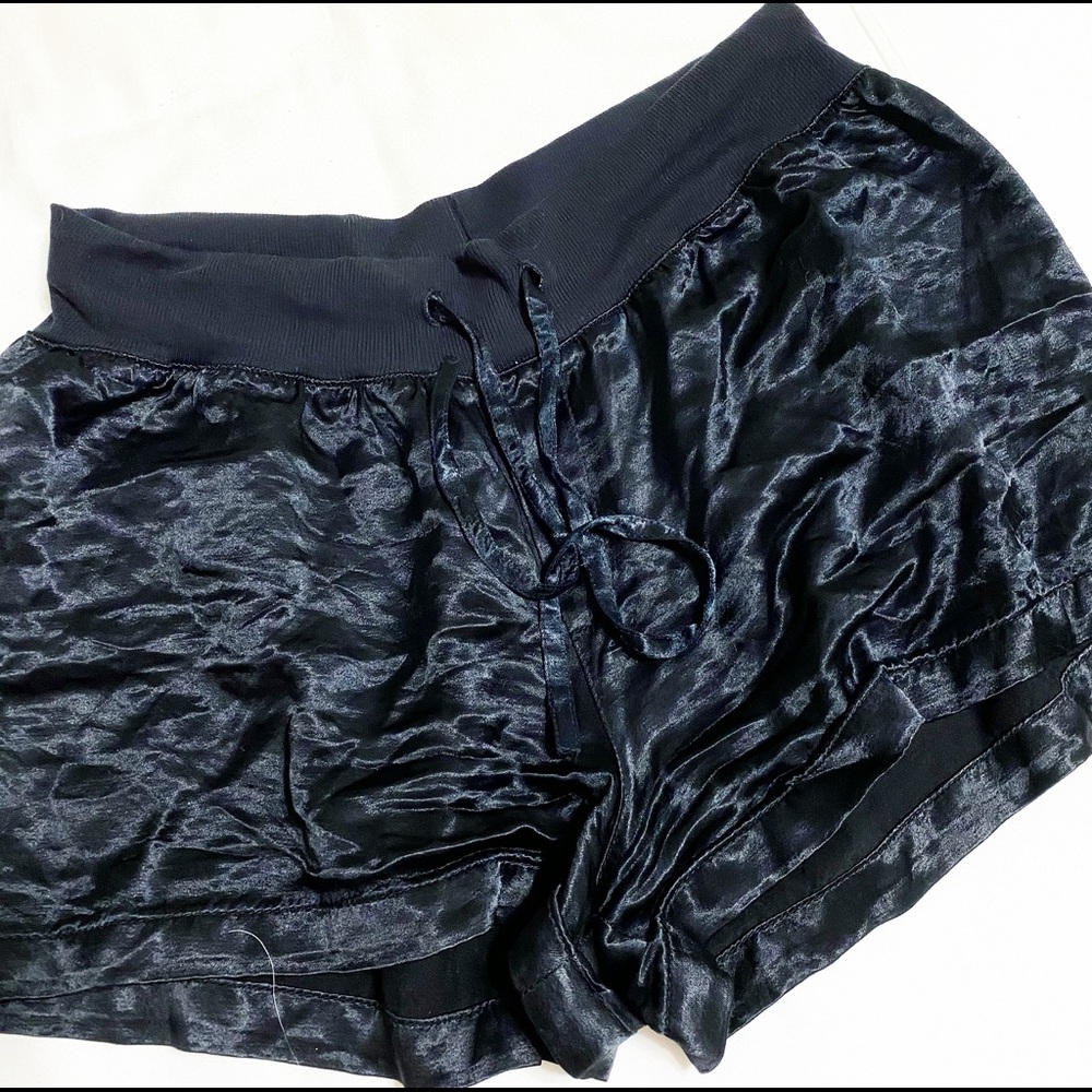 Black PJ Harlow shorts , small